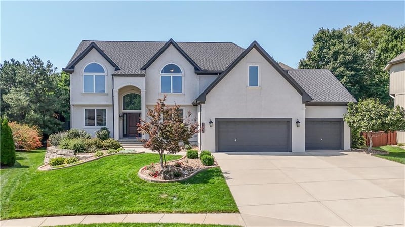 7206 Noland Rd, Shawnee, KS 66216