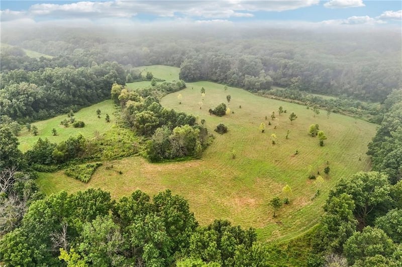 10204 Campbell Rd, Green Ridge, MO 65332