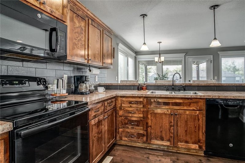 213 NE Hannah Ct, Grain Valley, MO 64029