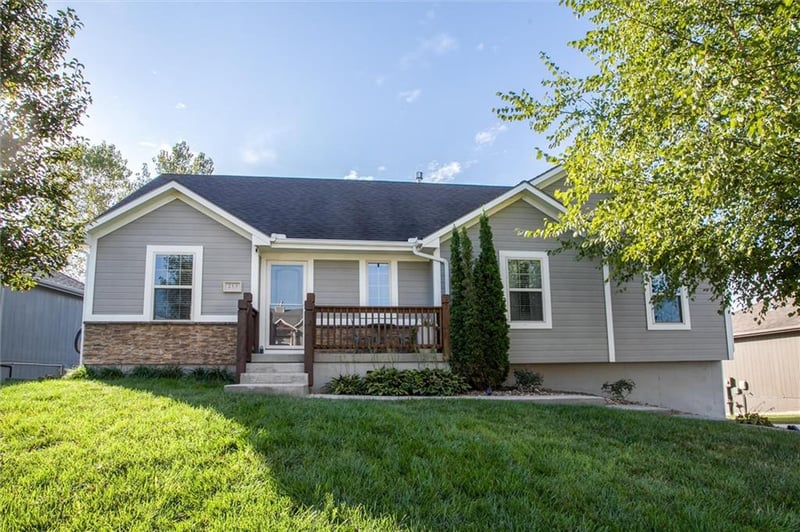 213 NE Hannah Ct, Grain Valley, MO 64029