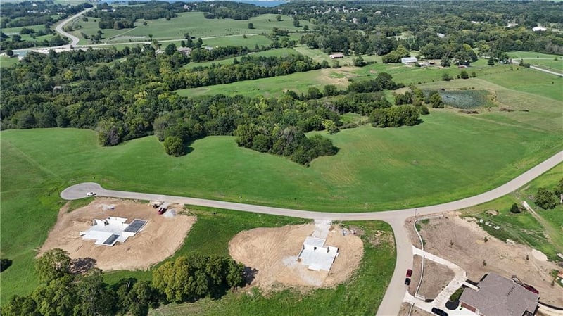 2920 Onyx St, Smithville, MO 64089