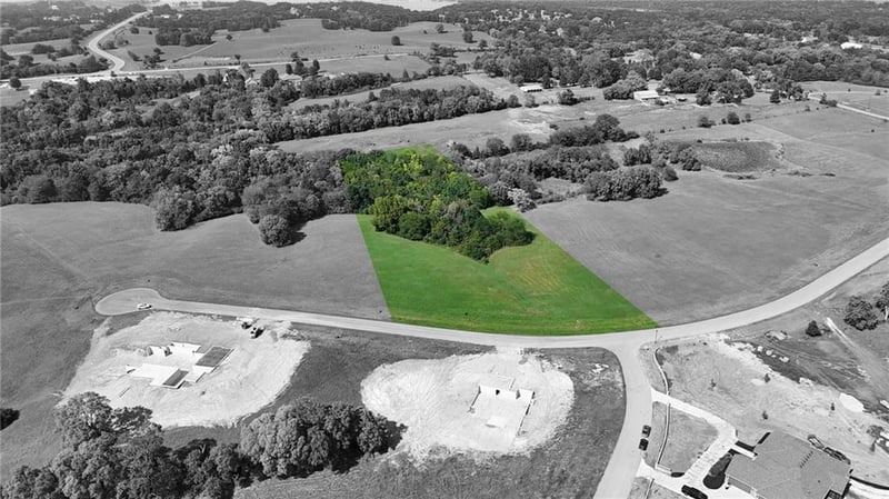 2920 Onyx St, Smithville, MO 64089