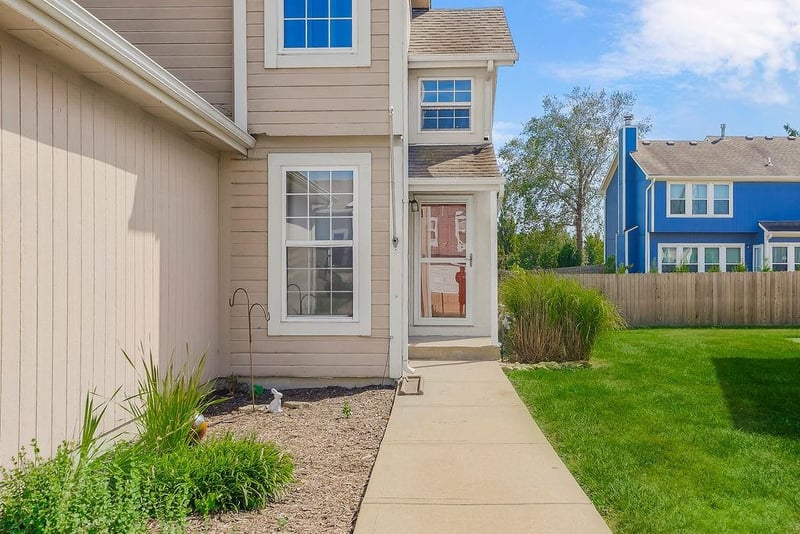 1241 S 5th St E, Louisburg, KS 66053