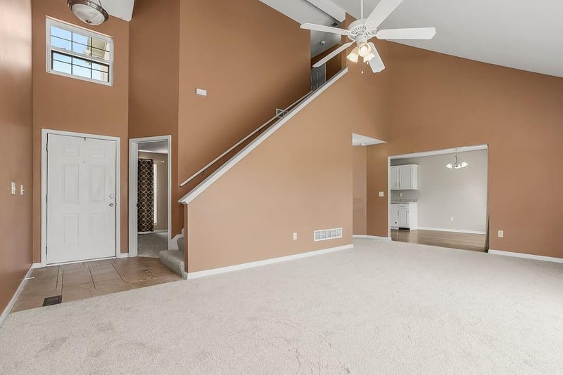 1241 S 5th St E, Louisburg, KS 66053