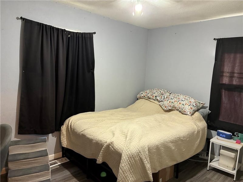 616 N Westwood Ct, Independence, MO 64050