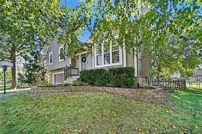 16137 S Mahaffie St, Olathe, KS 66062