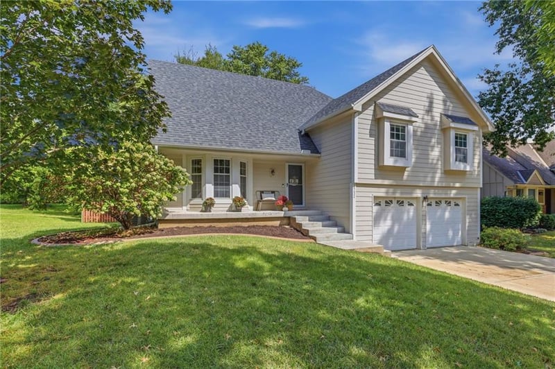 14624 W 83rd Ter, Lenexa, KS 66215