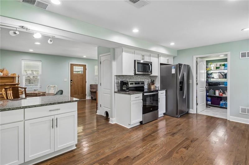 312 S Church St, Olathe, KS 66061