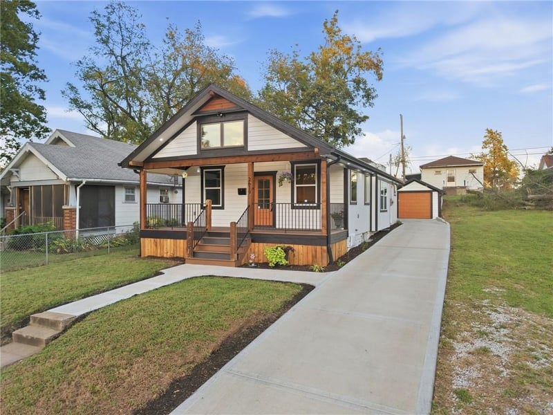 2619 N 20th St, Kansas City, KS 66104