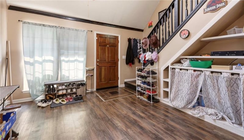 1862 Kingbird Ln, Liberty, MO 64068