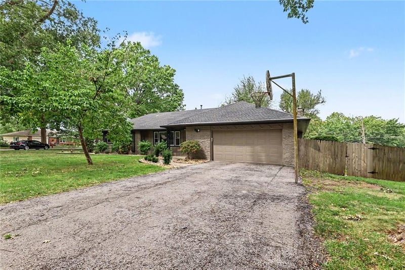 7300 Waverly Ave, Kansas City, KS 66109