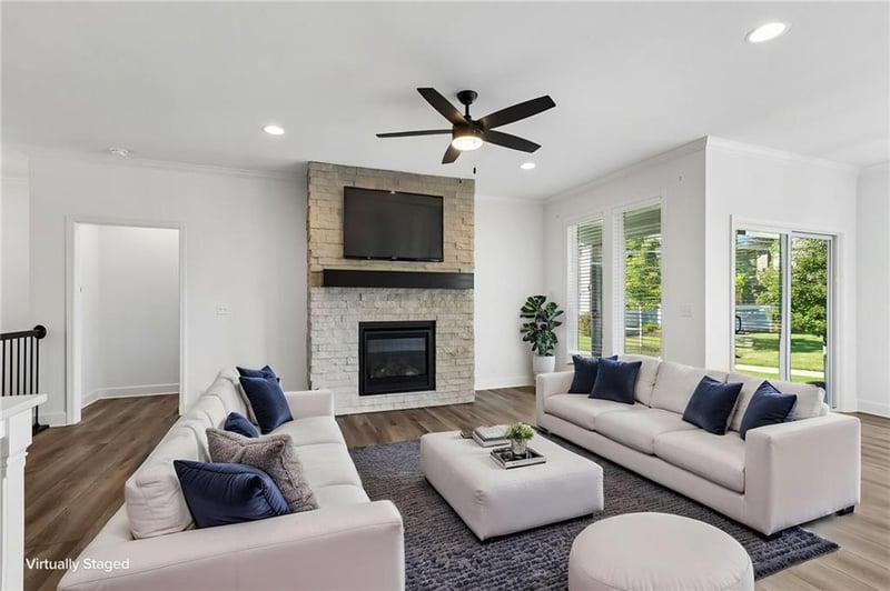 16236 Broadmoor St, Overland Park, KS 66085