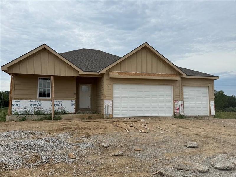 2208 Deerfield Ter, Liberty, MO 64068