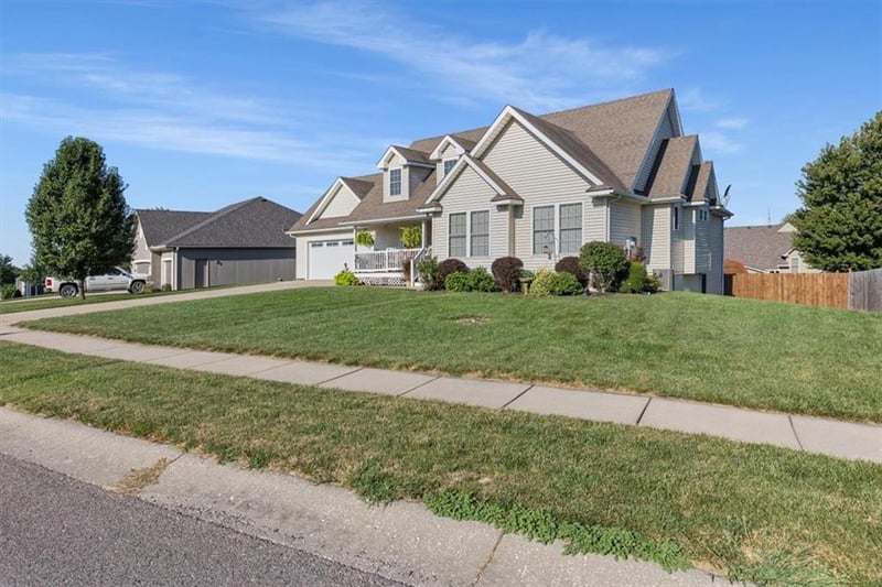 414 Foxglove St, Excelsior Springs, MO 64024
