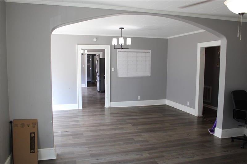 415 N Ozark St, Girard, KS 66743