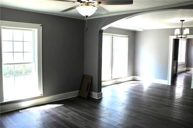 415 N Ozark St, Girard, KS 66743