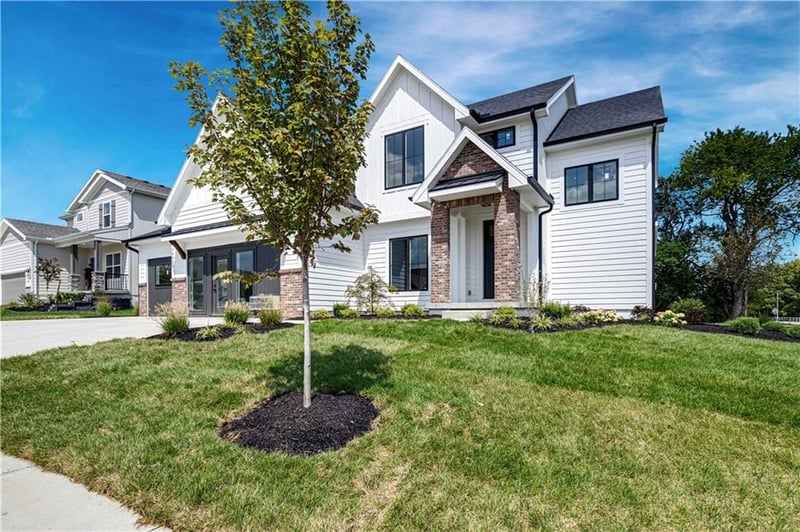 18330 W 195 St, Spring Hill, KS 66083