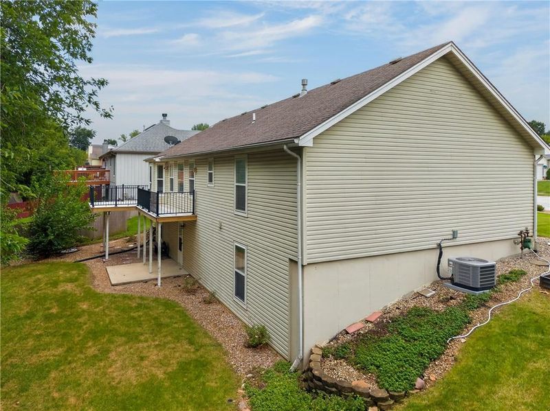 705 Pine Crest Ave, Kearney, MO 64060