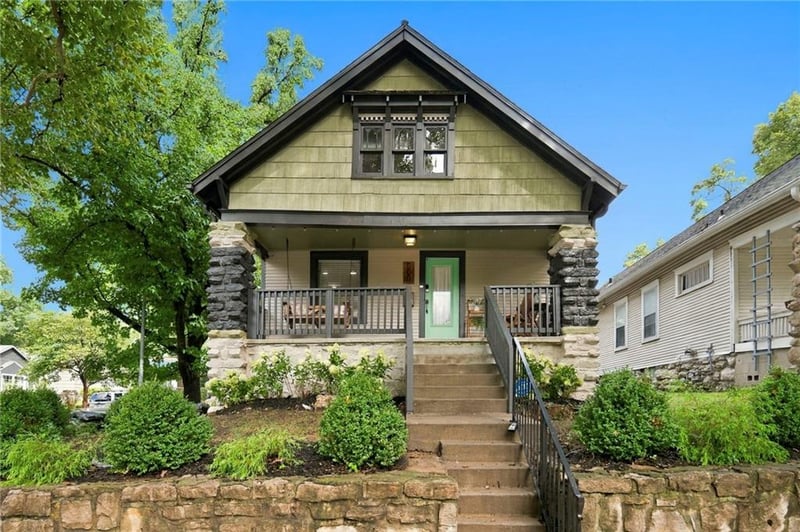 700 E 43rd St, Kansas City, MO 64110