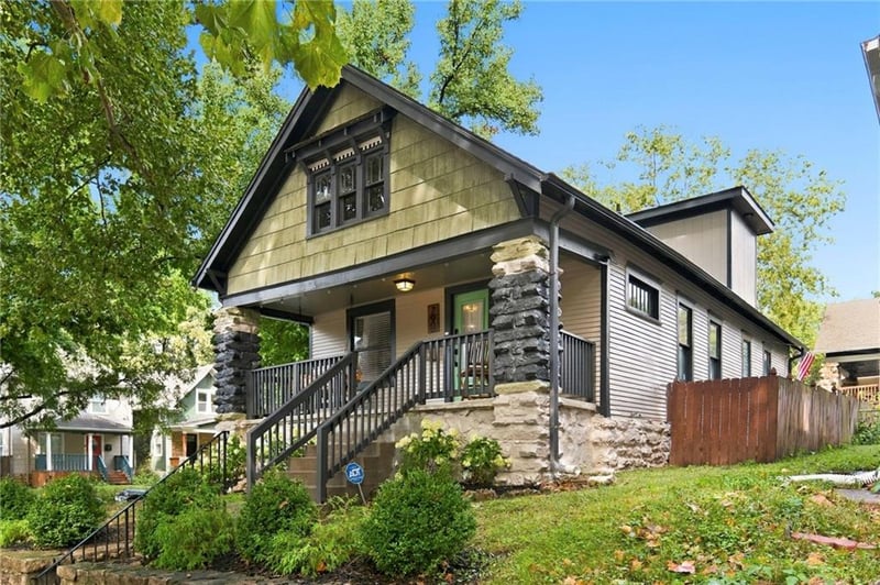 700 E 43rd St, Kansas City, MO 64110