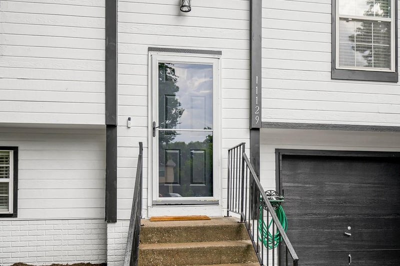 11129 N Main St, Kansas City, MO 64155