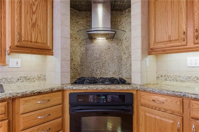 1019 NE 112th Ter, Kansas City, MO 64155