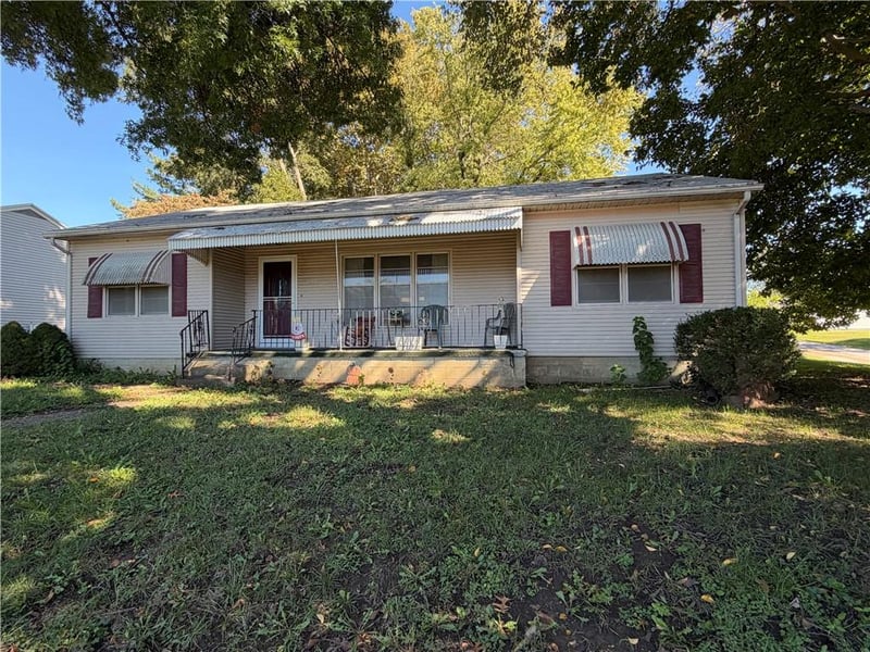 707 Main St, Waverly, MO 64096