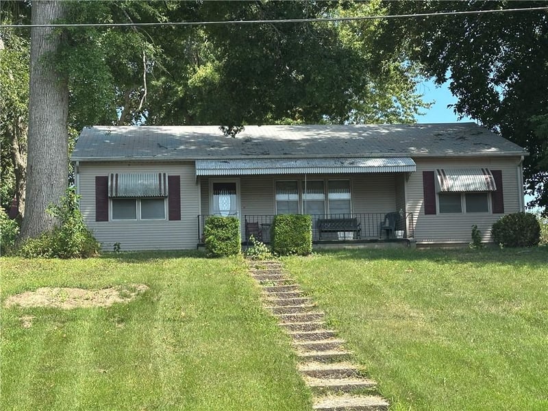 707 Main St, Waverly, MO 64096