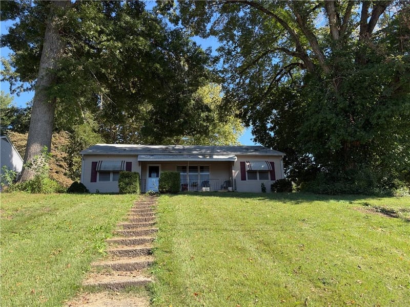 707 Main St, Waverly, MO 64096