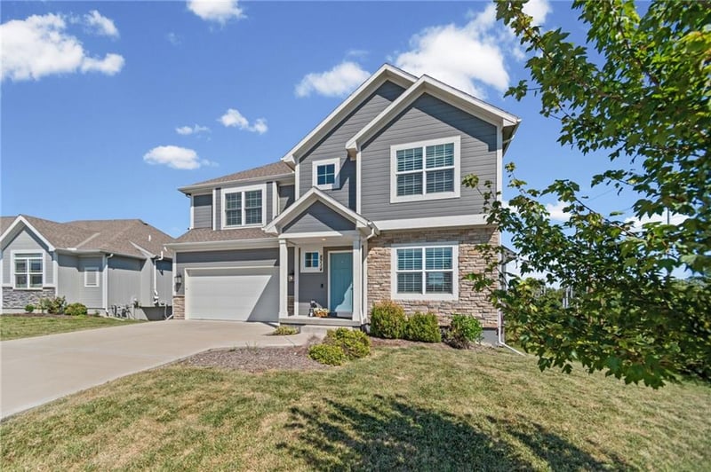 8714 NE 103rd Ter, Kansas City, MO 64157
