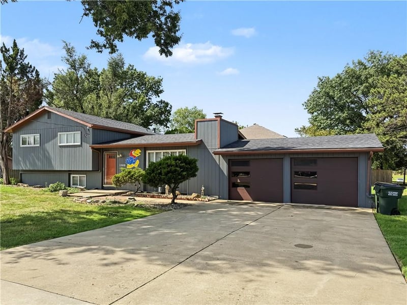 1103 Kasold Dr, Lawrence, KS 66049