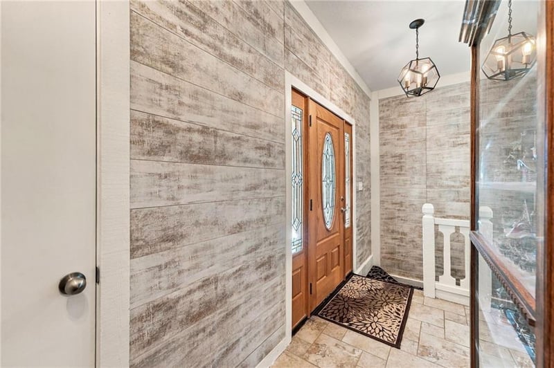 212 Hillcrest Rd, Belton, MO 64012