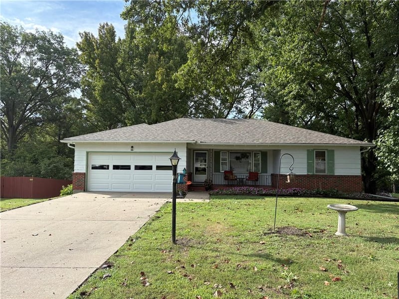 1815 Olive St, Leavenworth, KS 66048