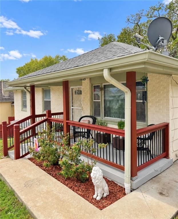 406 Elmwood Ave, Kansas City, MO 64124