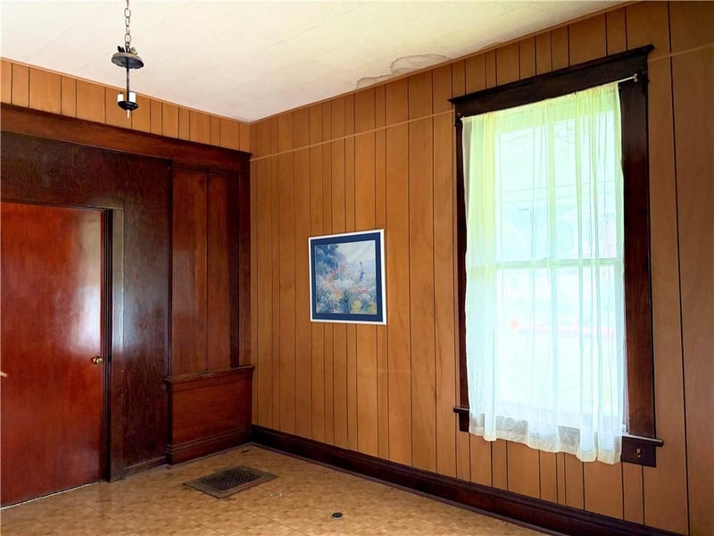 728 N 25th St, St Joseph, MO 64506
