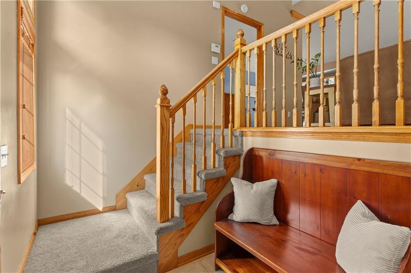 2701 NW Richard Dr, Blue Springs, MO 64015