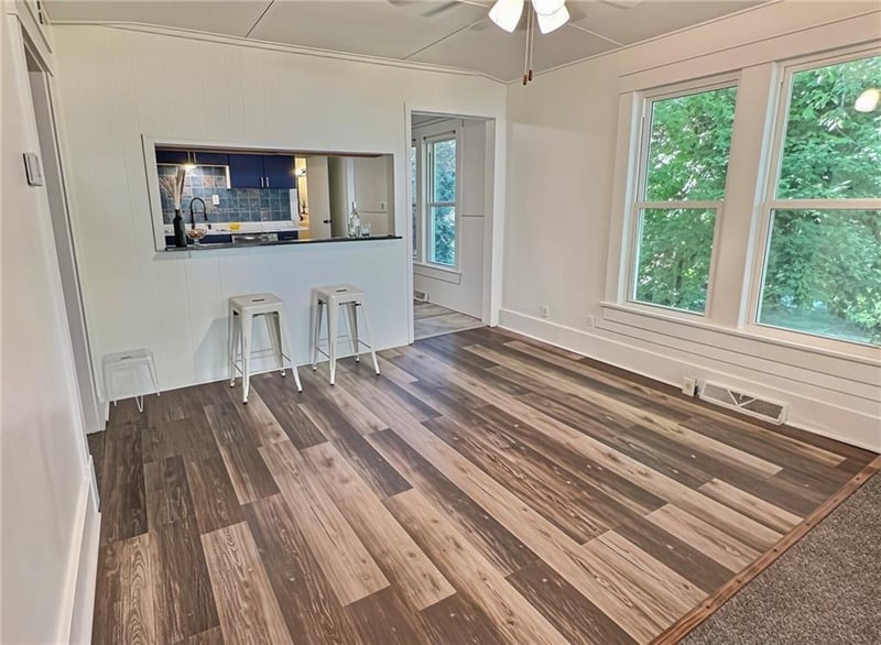 705 N Clay St, Nevada, MO 64772