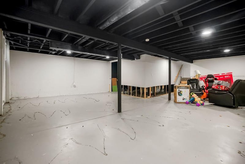 6107 E 107th St, Kansas City, MO 64134