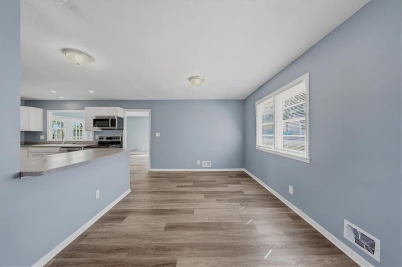 3017 S Hall Rd, Independence, MO 64052