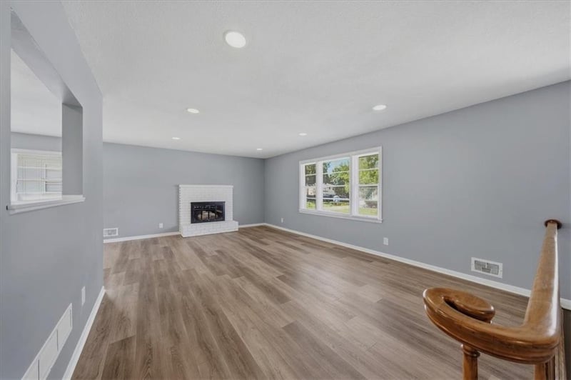 3017 S Hall Rd, Independence, MO 64052