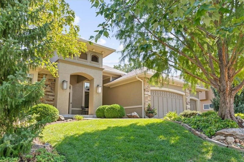 11931 S Barth Rd, Olathe, KS 66061