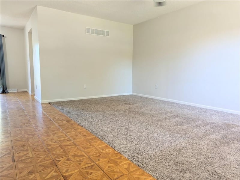 5724 N Denver Ave, Kansas City, MO 64119