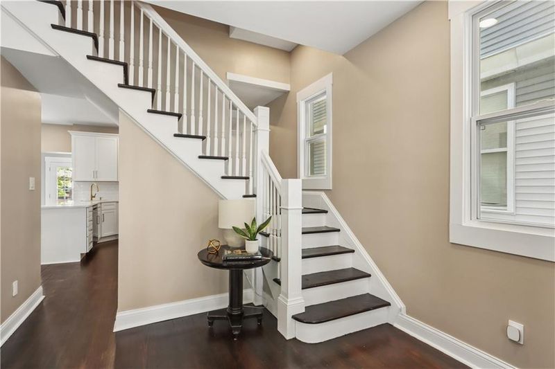 49 E 32 St, Kansas City, MO 64111