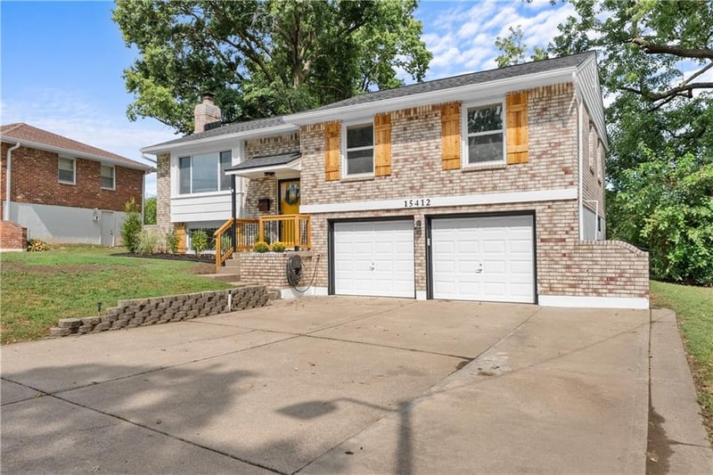 15412 E 42nd Pl, Independence, MO 64055