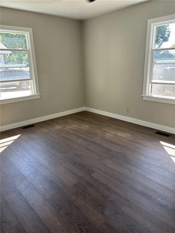 102 Center St, Windsor, MO 65360