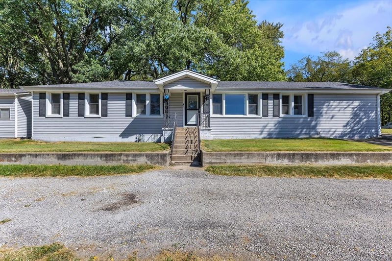 103 E Vassar St, St Joseph, MO 64504