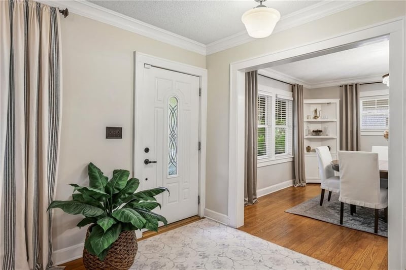 7241 Belleview Ave, Kansas City, MO 64114