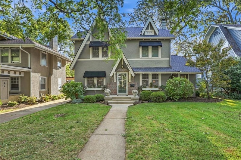 7241 Belleview Ave, Kansas City, MO 64114