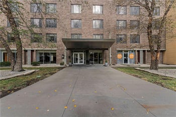 600 E 8th St #4F, Kansas City, MO 64106