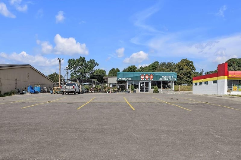 2424 N Belt Hw, St Joseph, MO 64506